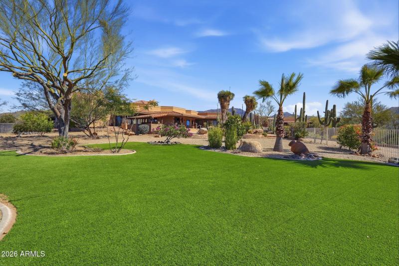 6601 E Willow Springs Ln N