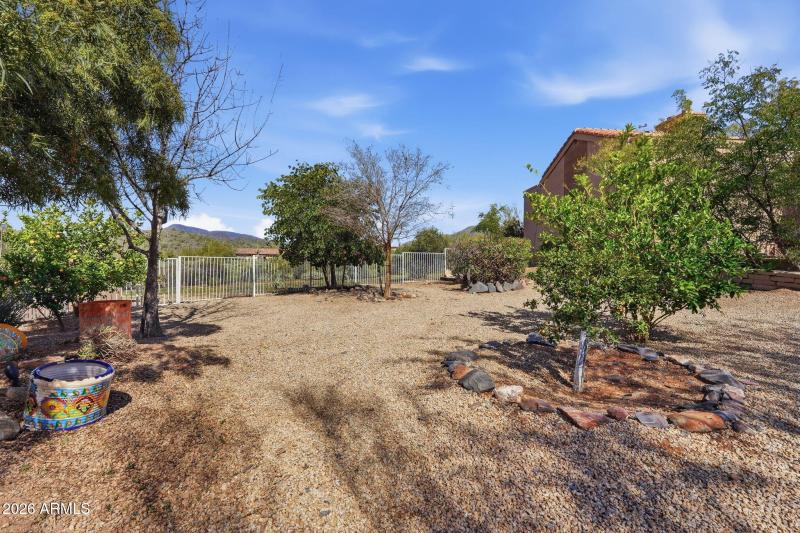 6601 E Willow Springs Ln N