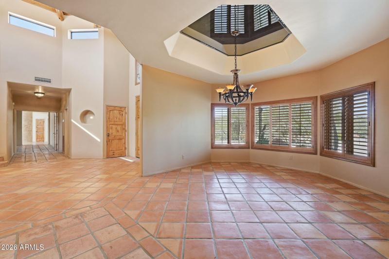 6601 E Willow Springs Ln N