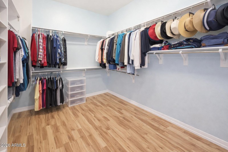 E39EB8A5-1C74-4E95-A7CF-D52096898F23