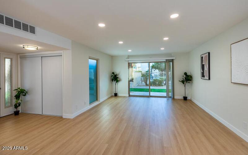 3655 N 5th Ave Unit 103 MLS-8