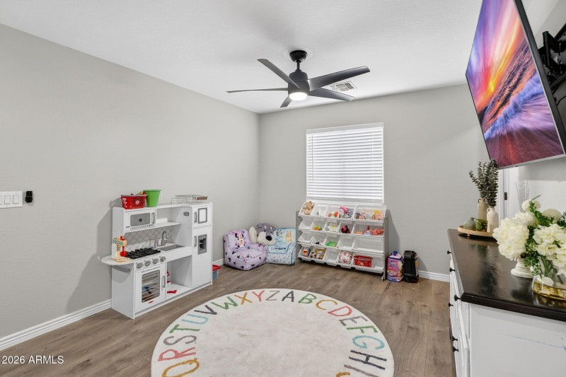 21-web-or-mls-26W Dragon Tree Ave