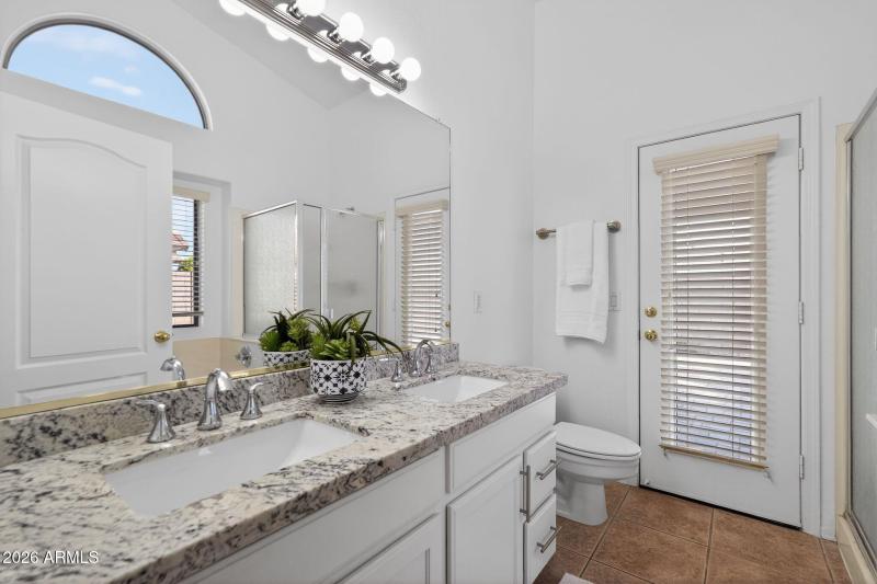 27_6370_W_Wahalla_Ln_Glendale_AZ_85308-B