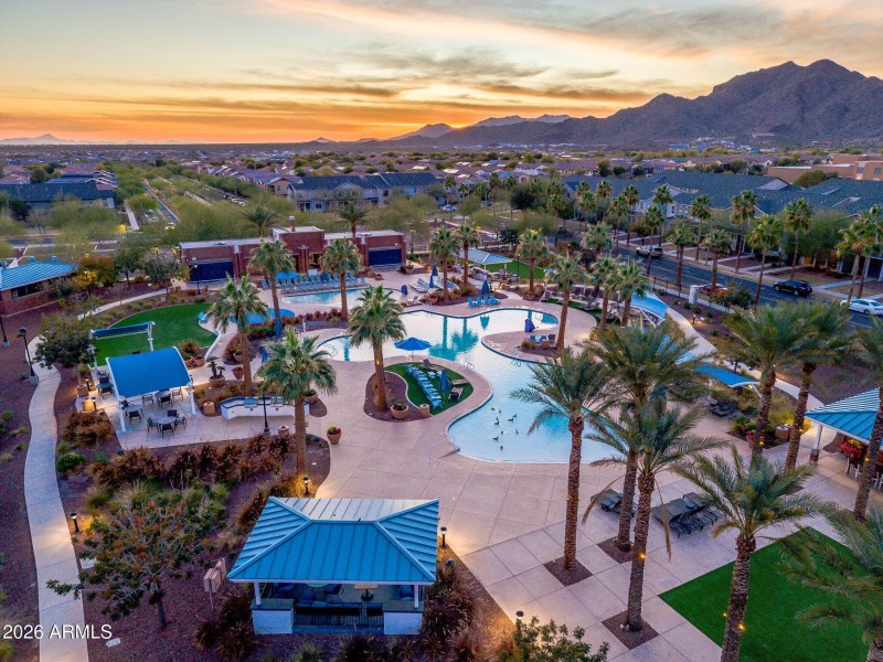 82-web-or-mls-ext-33