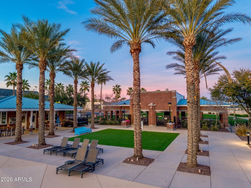 93-web-or-mls-ext-44