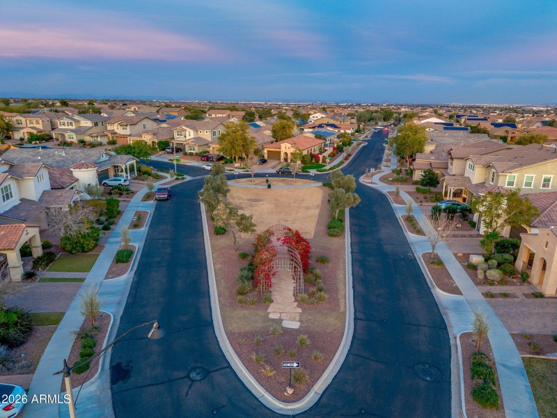 98-web-or-mls-ext-49