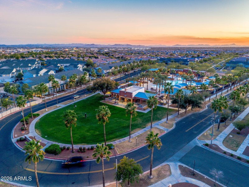 101-web-or-mls-ext-52