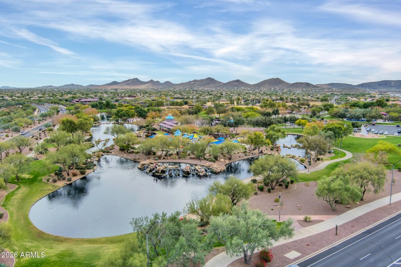 Anthem Parkside-7.jpg Pond and park