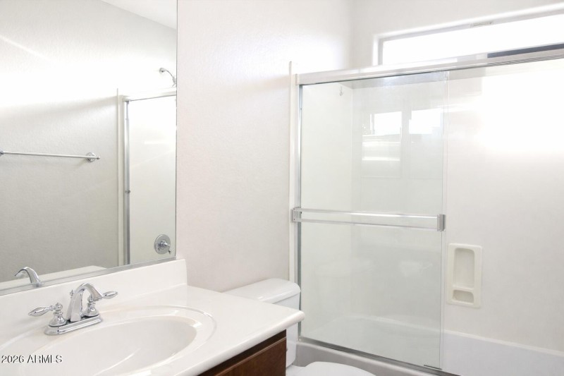 F1C0AD75-0536-45A2-BAAA-47E36FEE81C3