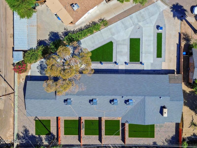 4821 E Sheridan St-large-005-001-4821 E