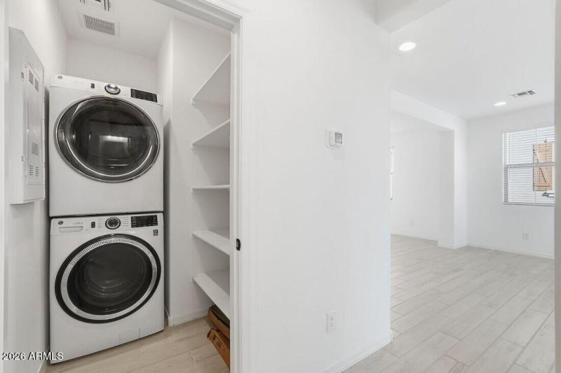 hj-az-phoenix-parkside-villas-cc-rm1-lot