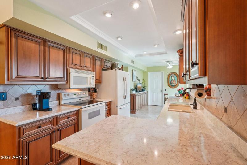 23-web-or-mls-W Franciscan Dr-S2502-023