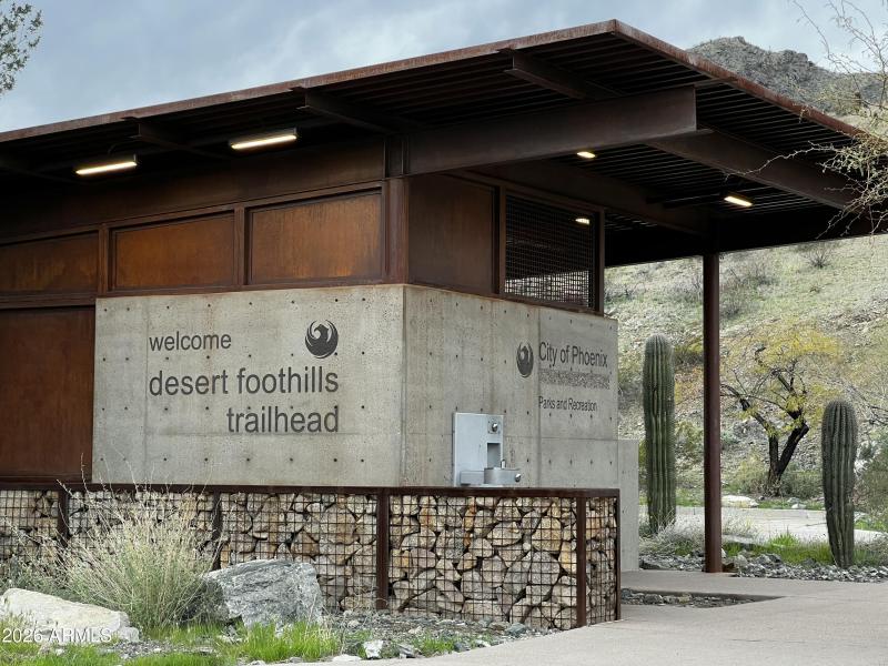 Walk to South Mtn TrailHead