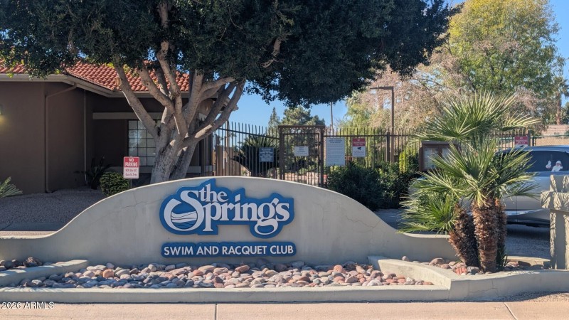 thumbnail_The Springs -1