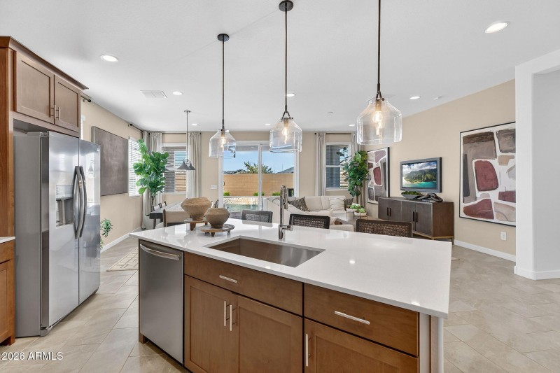 15-web-or-mls-44S 83rd Cir