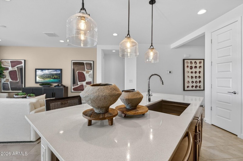 16-web-or-mls-47S 83rd Cir