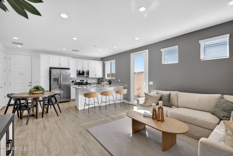 17-web-or-mls-17-web-or-mls-83S 83rd Cir