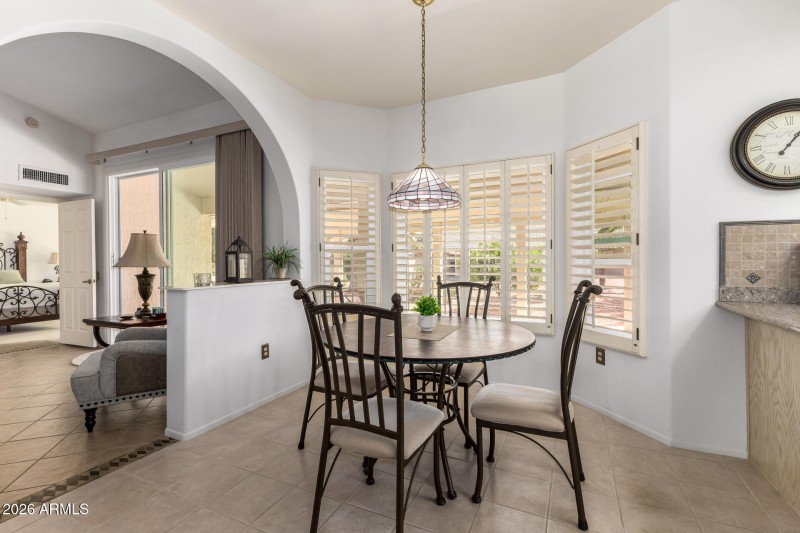 Eat-In Kitchen Dining