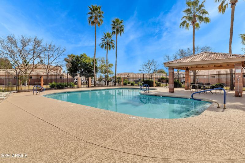 4402 E Glenhaven Dr-27