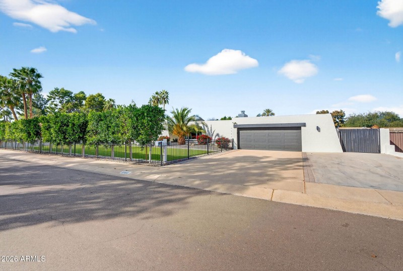 5-web-or-mls-35E Cactus Rd