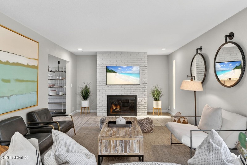 12-web-or-mls-22E Cactus Rd (2)