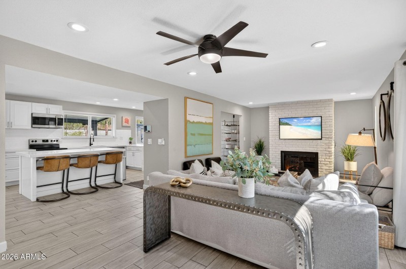 13-web-or-mls-27E Cactus Rd (2)