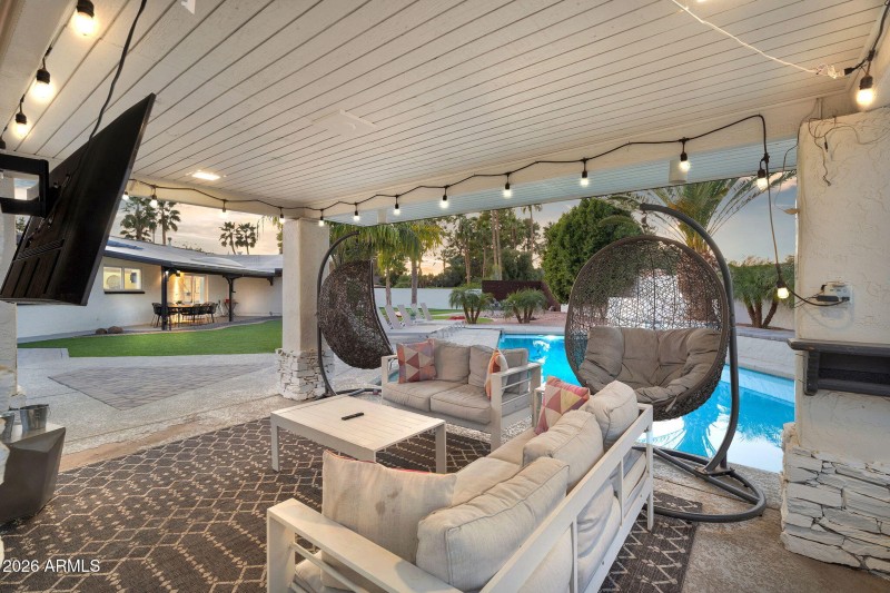 38-web-or-mls-5410 E Cactus Rd-9