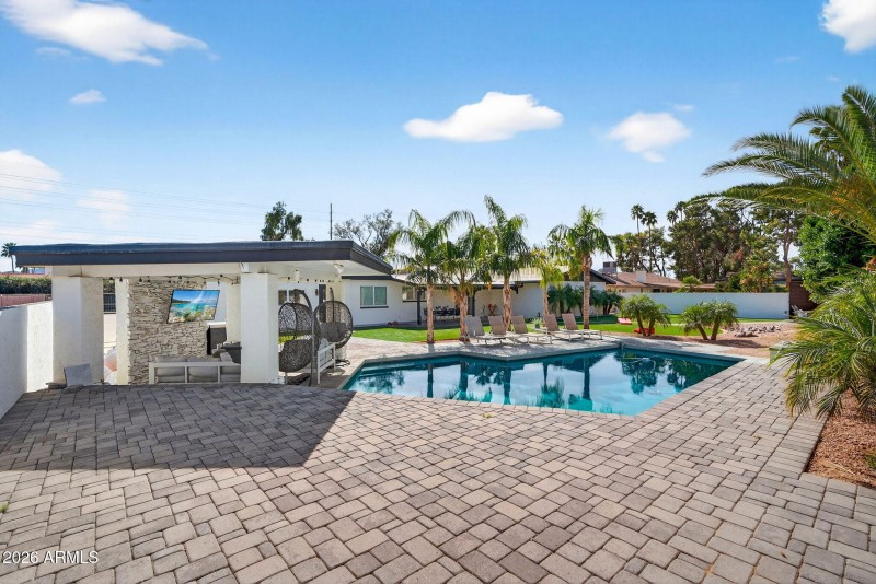 44-web-or-mls-19E Cactus Rd