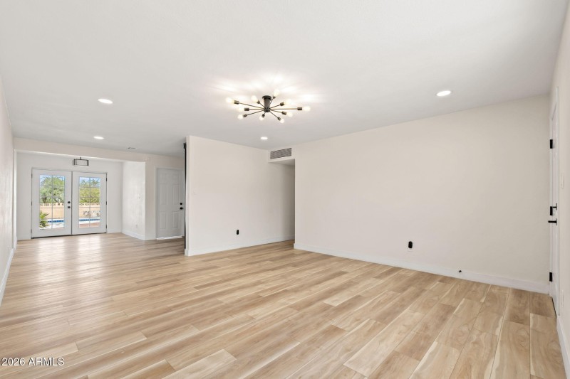 108 E Monte Way - 05