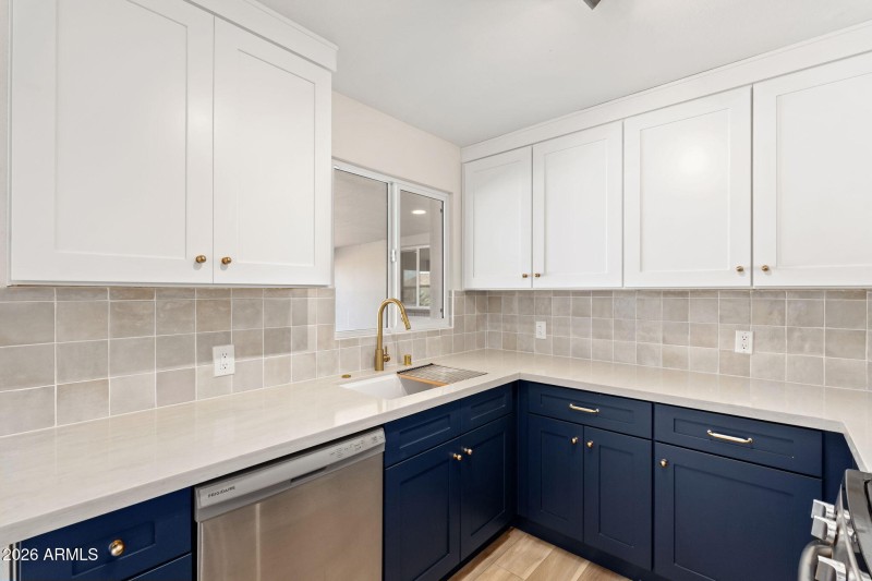 108 E Monte Way - 13