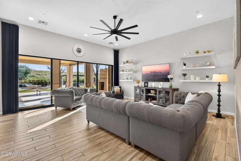 012_17-web-or-mls-31e_melissa_pl_437