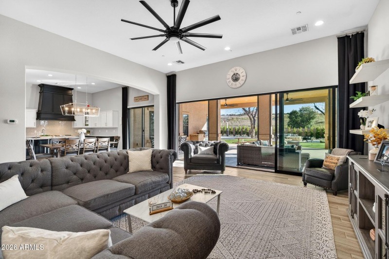 015_20-web-or-mls-34e_melissa_pl_502