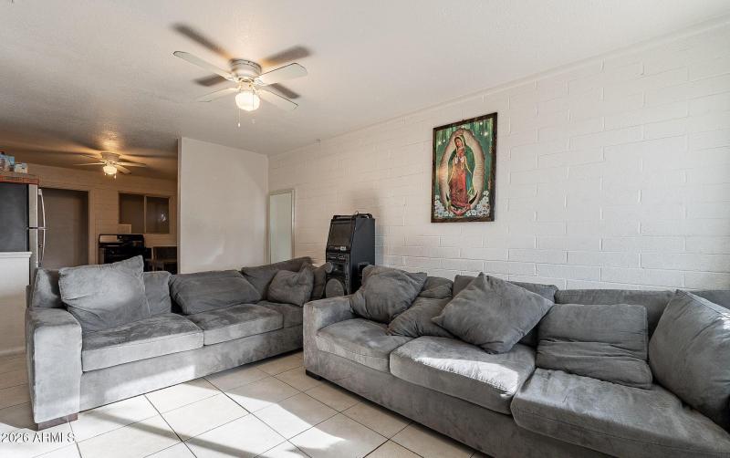 20230309221331060803000000-o