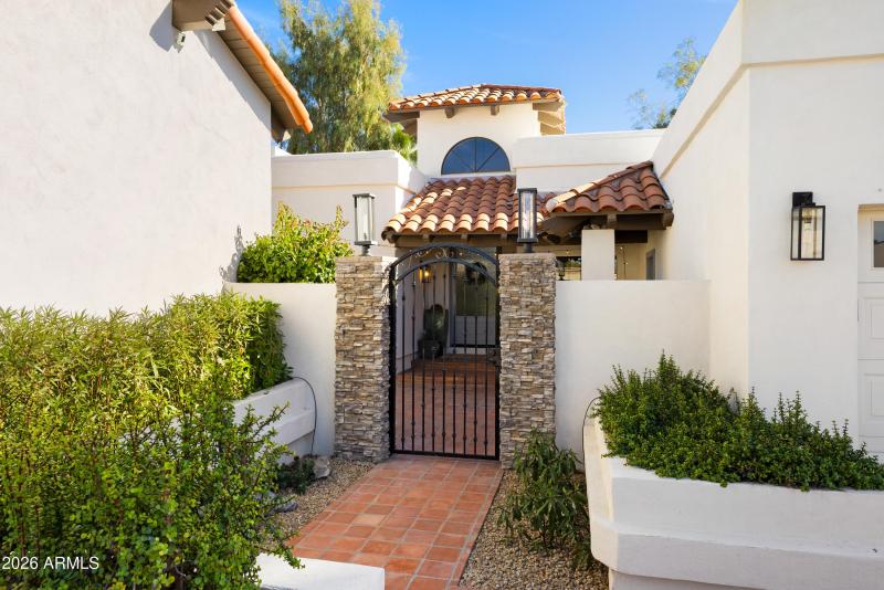 8717 E Spanish Barb Trail-4