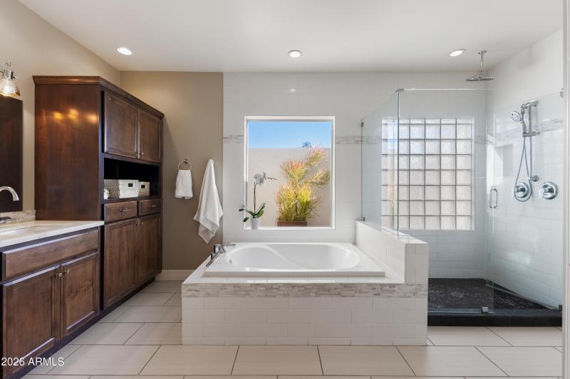 8717 E Spanish Barb Trail-31