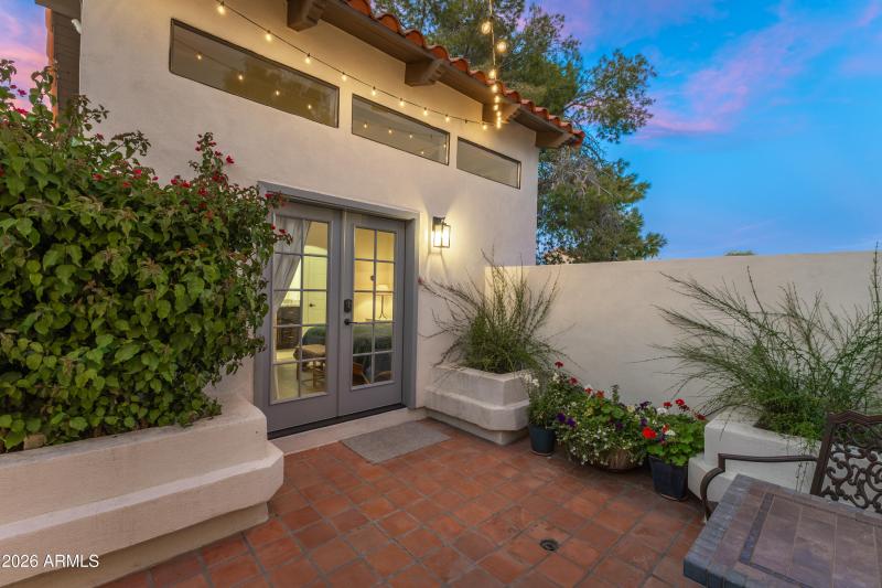 8717 E Spanish Barb Trail-76