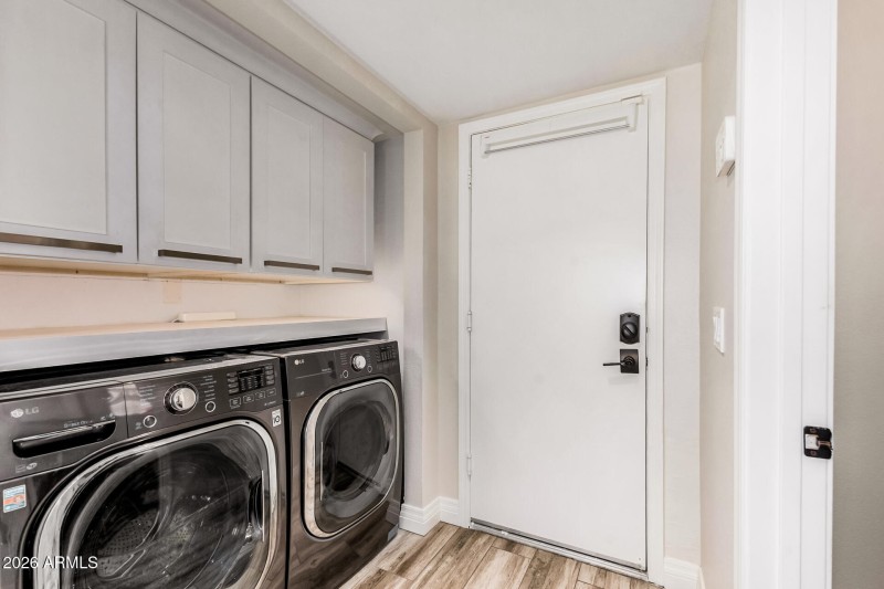 Inside Laundry Includes Washer & Dryer
