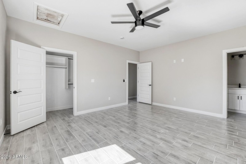 240 Valerie Lane-082111