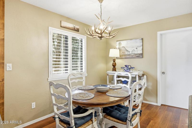 6846LuckyLn-ShowLow-AZ-12