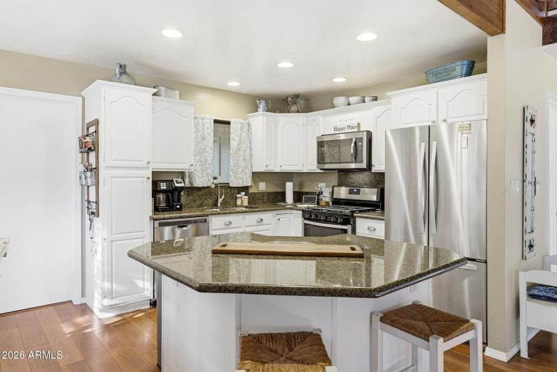 6846LuckyLn-ShowLow-AZ-13