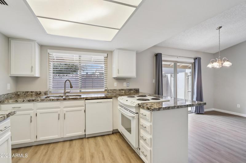 14-print-W Continental Dr-S2702-014