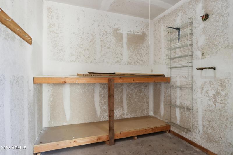 28-print-W Continental Dr-S2702-028