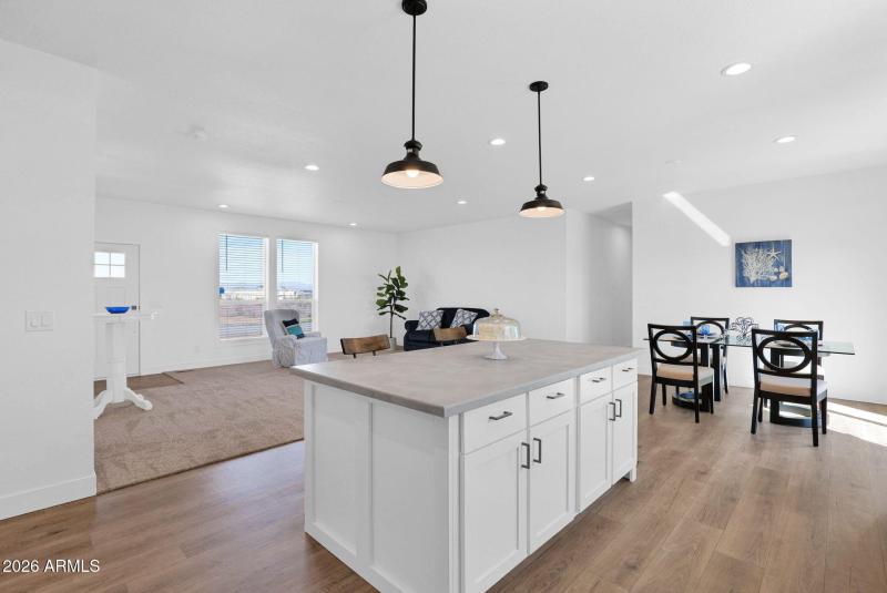 16-web-or-mls-P1536763