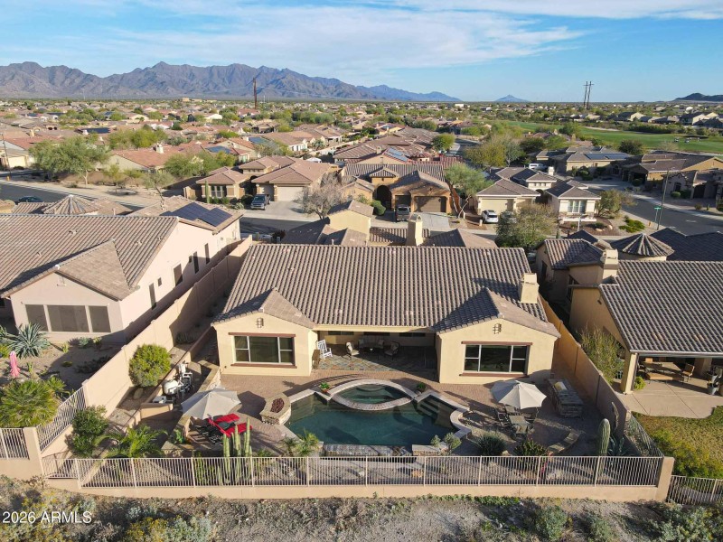 Amazing Backyard & Pool!
