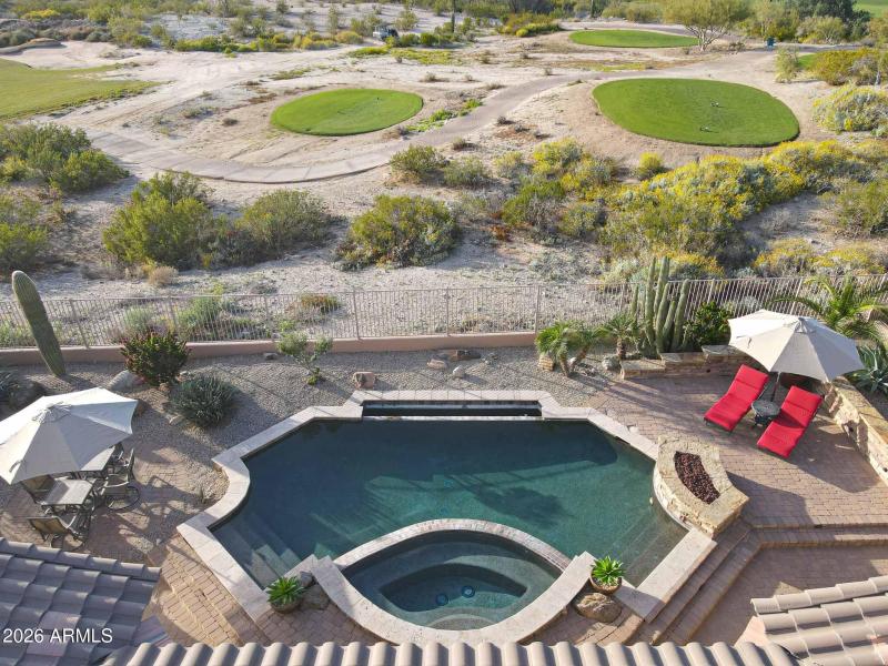 Zero Edge Pool and Spa