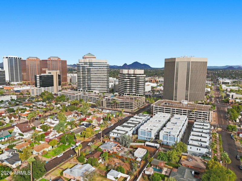 Central Phoenix Close