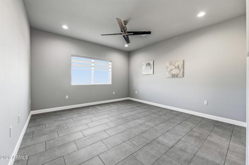 50-web-or-mls-78 N Pettoshas Dr-52