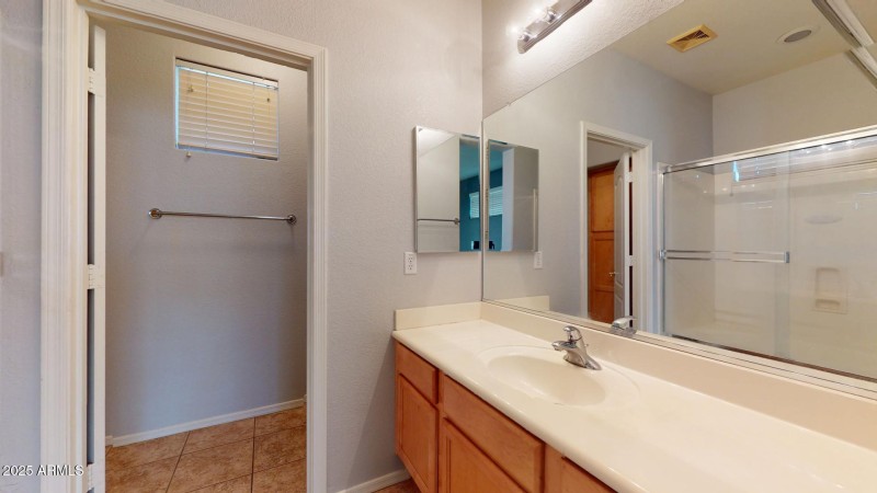 871-E-Sherri-Dr-03292025_084857