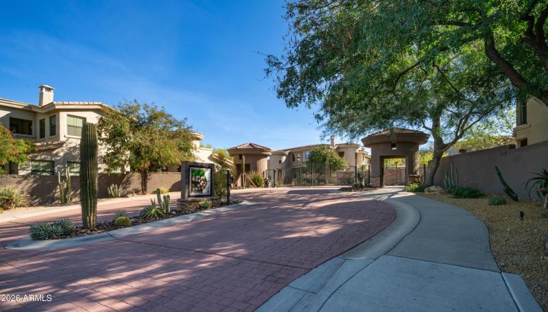 10055 N 142nd St Unit 2250-32