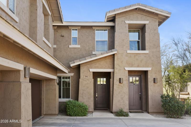 10260EWhiteFeather1041001